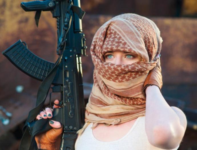 Étude psycho-criminologique des femmes françaises terroristes après 2012